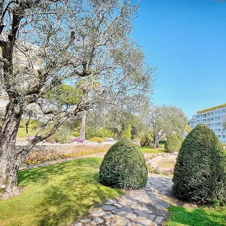 Immogroom - Pool - Terrace - Parking - Air Conditioning - No Wifi Apartment *